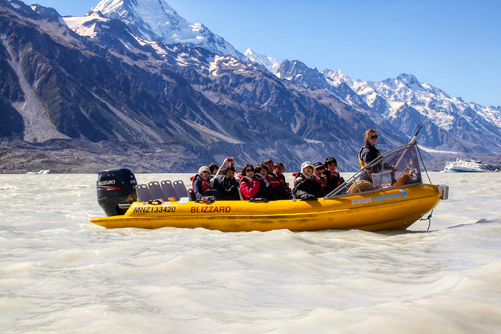 Glacial-lake-boat-ride